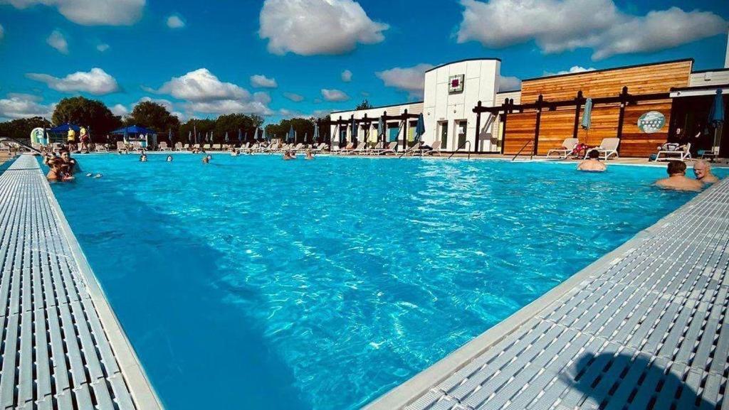 Hotel Luamar Holidays- Tattershall Lakes - Lancaster Crescent Esterno foto